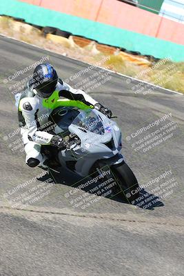 media/Oct-15-2022-TrackXperience (Sat) [[8f70b8b0be]]/Group 2/session 2 turn 3 and 4/